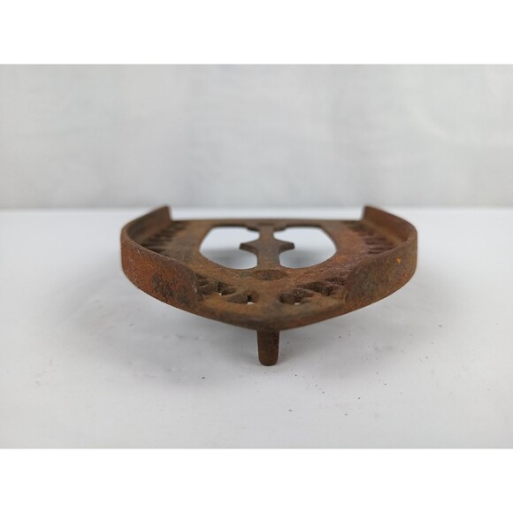 Vintage Iron Rest Iron Stand Cast Iron Trivet Enterprise FC Co Philadelphia - Picture 7 of 10